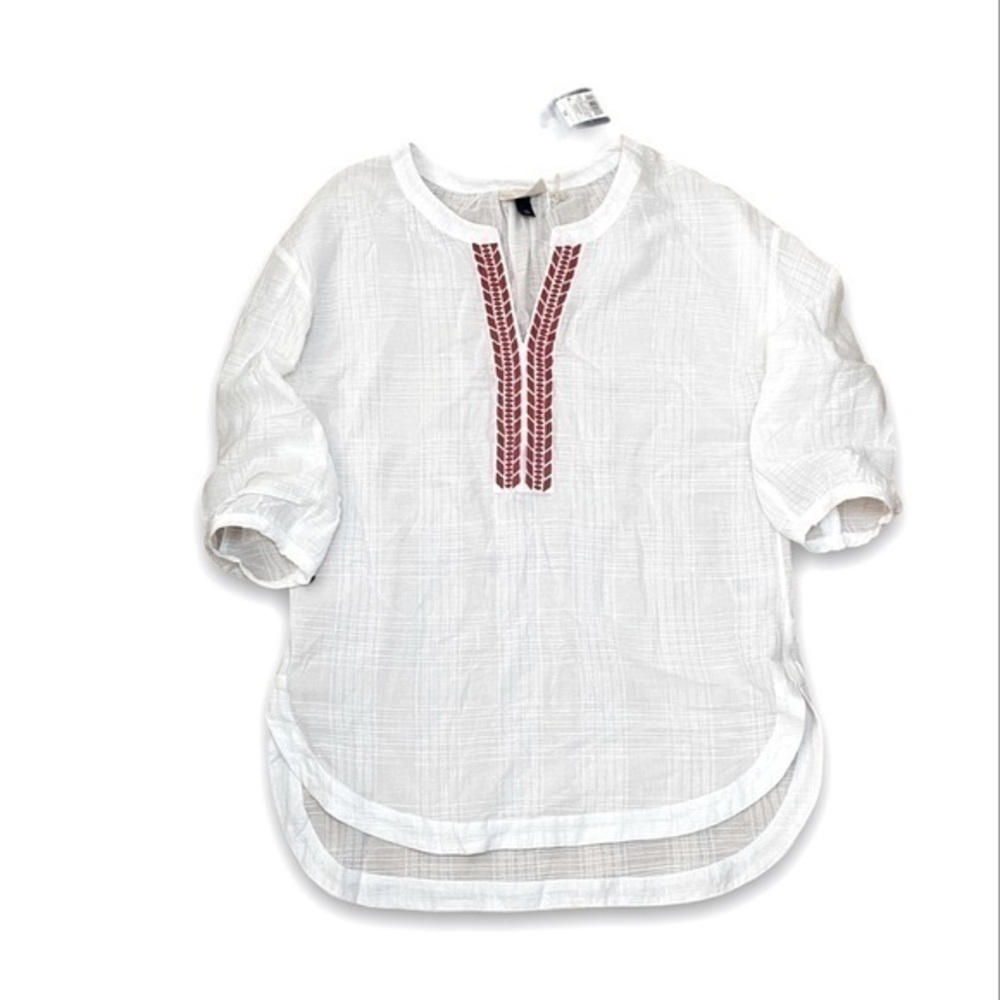 UNIVERSAL THREAD TOP